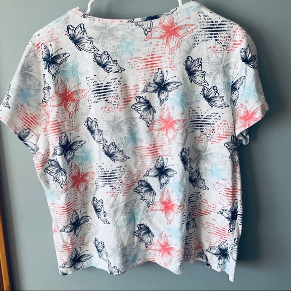 Weekends by Chico’s printed shirt - Picture 3 of 5